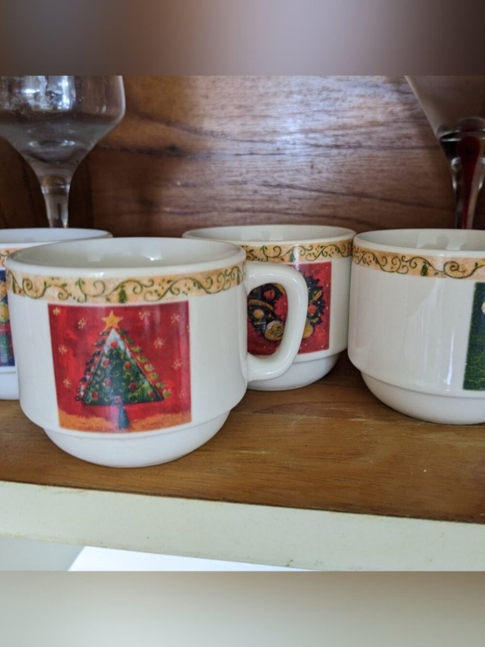 Picture cups set 4
